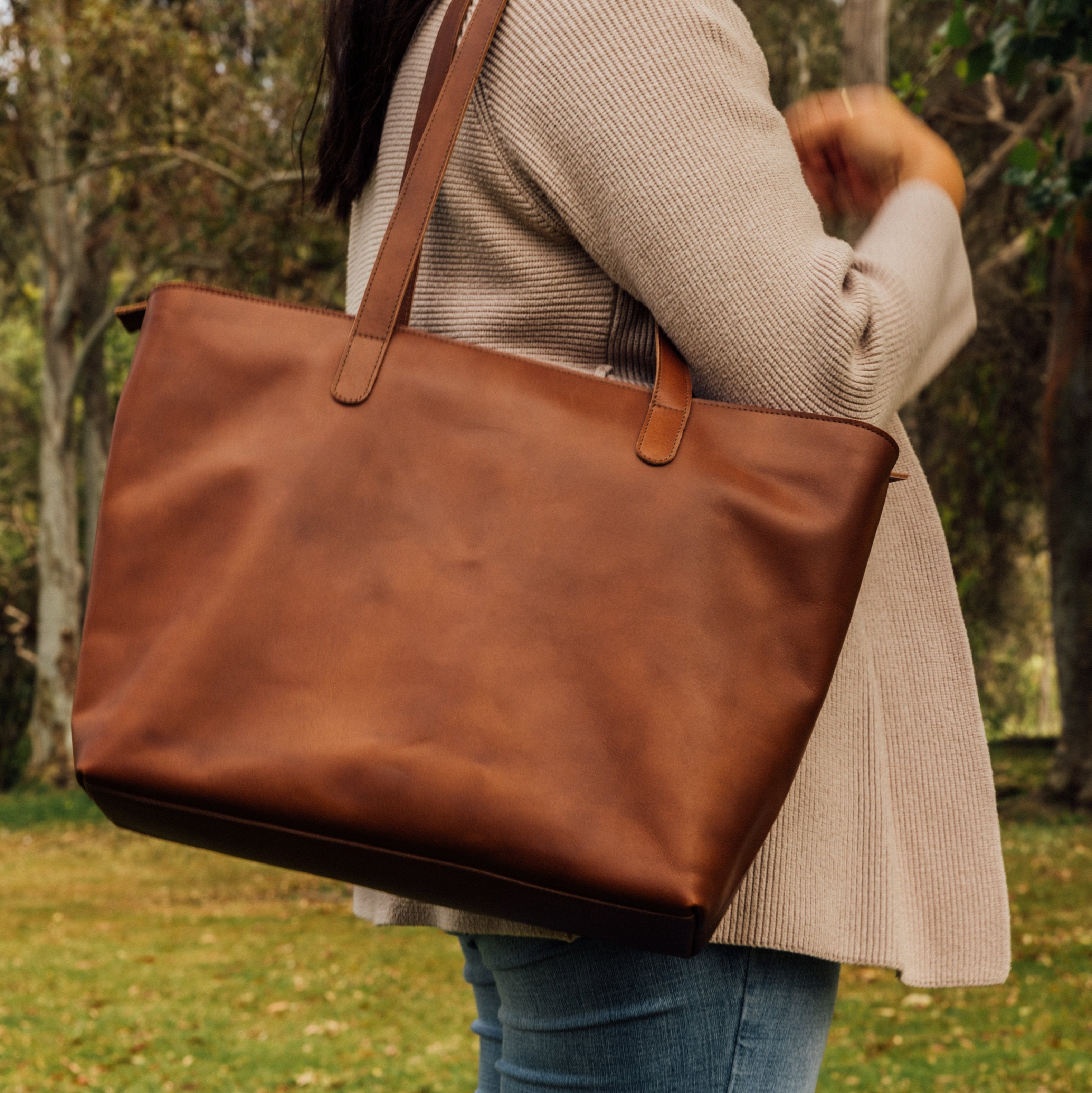 Tanner Large Tote in Windham Cream Pebble Italian Leather buy