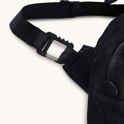 Canyon Crossbody Large - Onyx Waxed Canvas